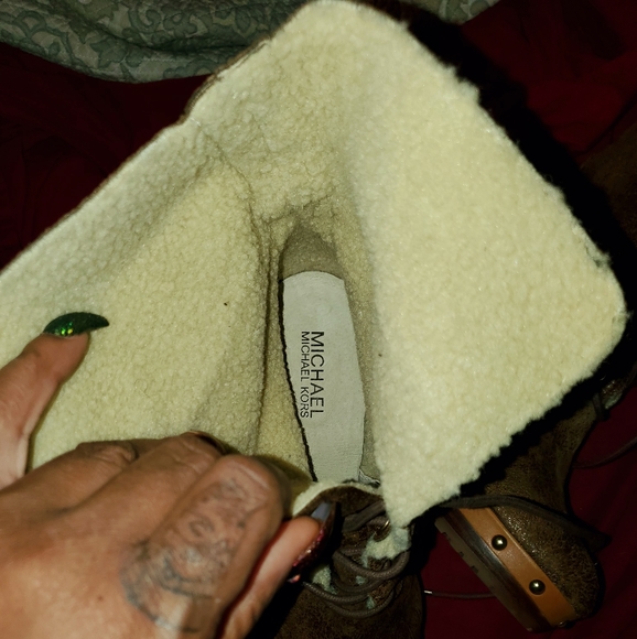 Platform booties - Picture 2 of 4